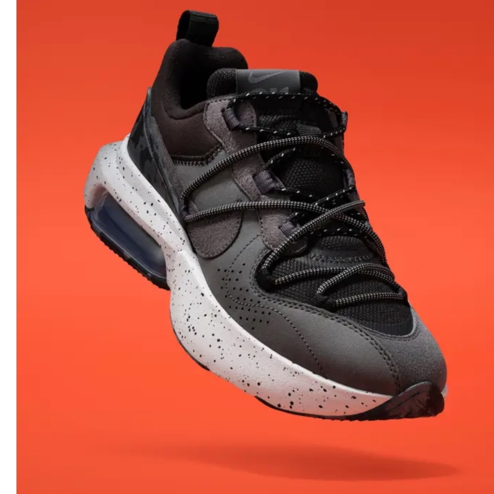 NIKE Air Max “Viva” Sneaker, NWT. *SOLD OUT* - Picture 6 of 6